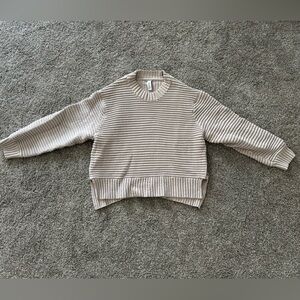 Varley side zip sweater size small. Cream color.